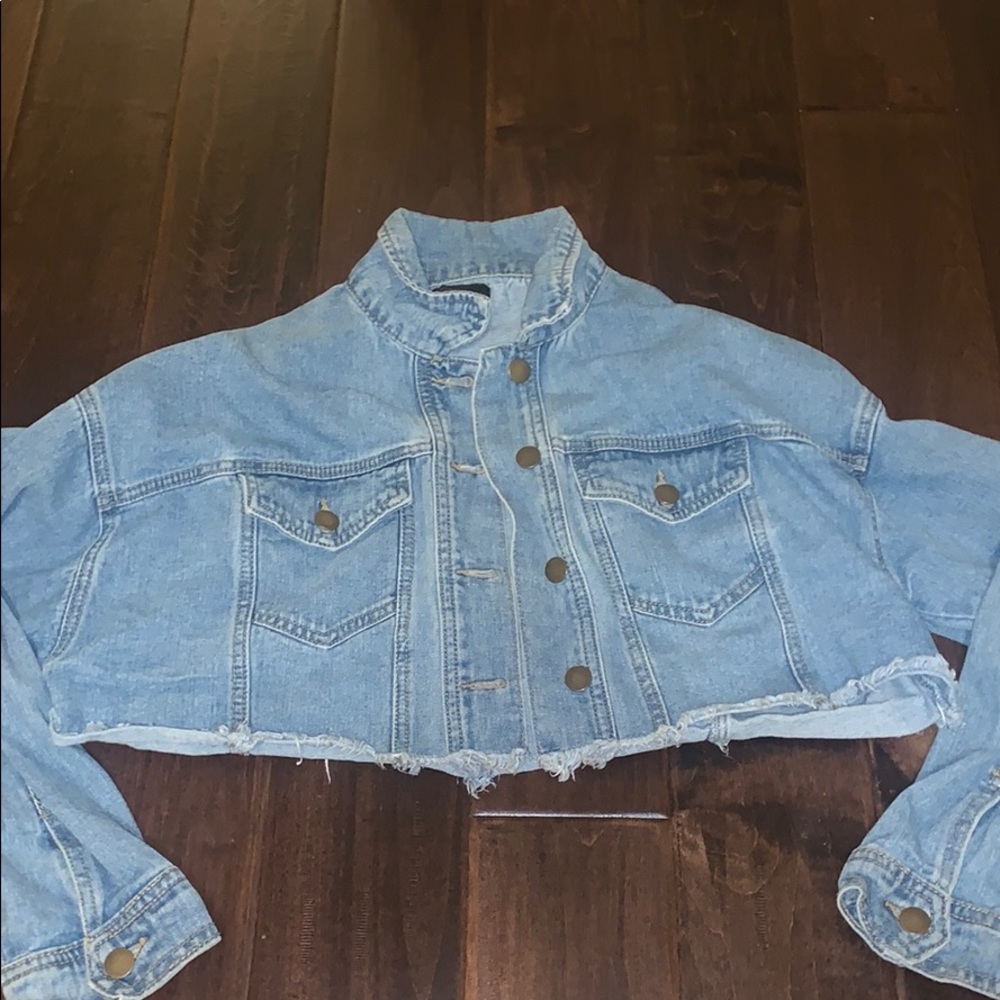 Cropped Denim Blue Jacket